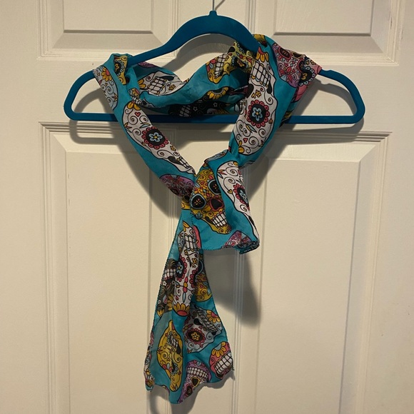 Sugar Skull Scarf - Picture 1 of 3
